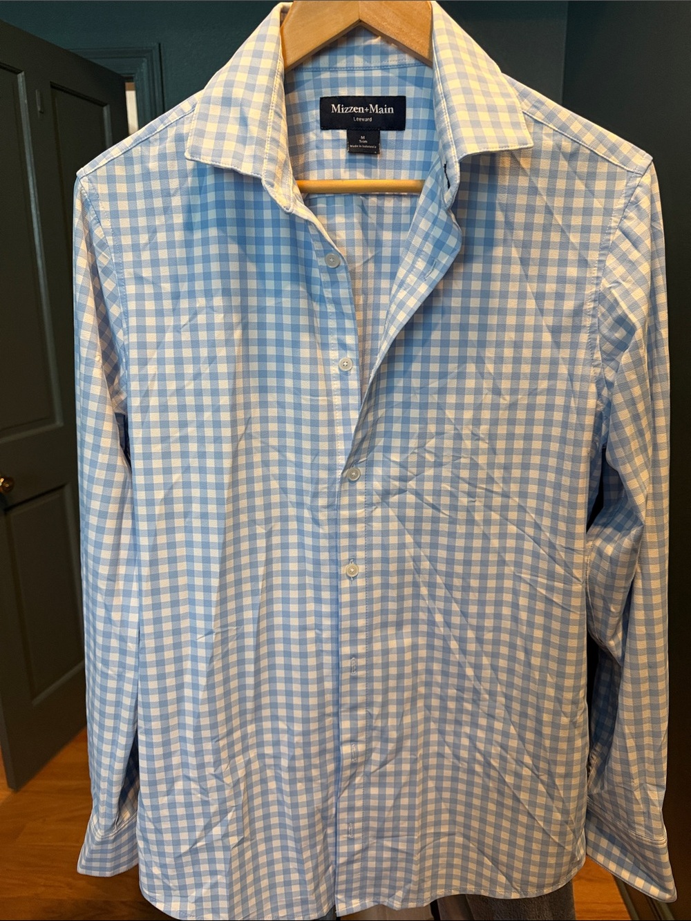 Men’s blue checkered dress shirt
Slim fit
Size M - Picture 1 of 2